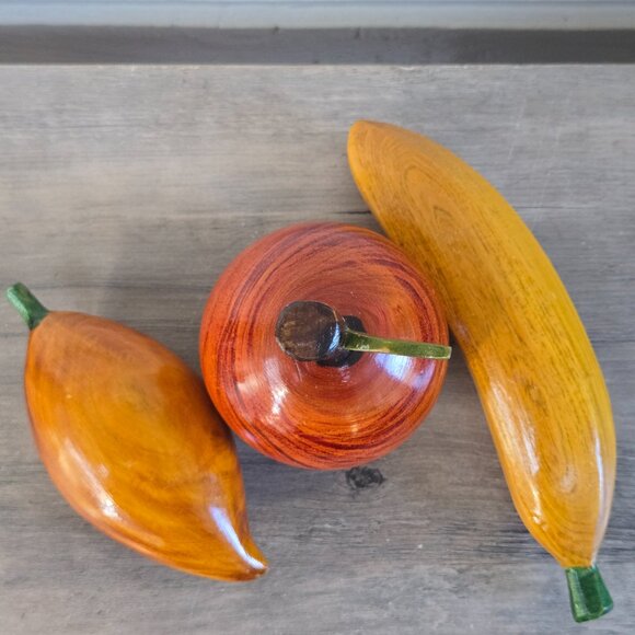 3/$55✨️ Vintage Wooden Yucatán Decorative Fruit Set - Picture 3 of 7